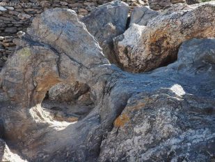 Quilmes-crawl-thru-entrance