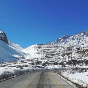 approaching-Los-Libertadores