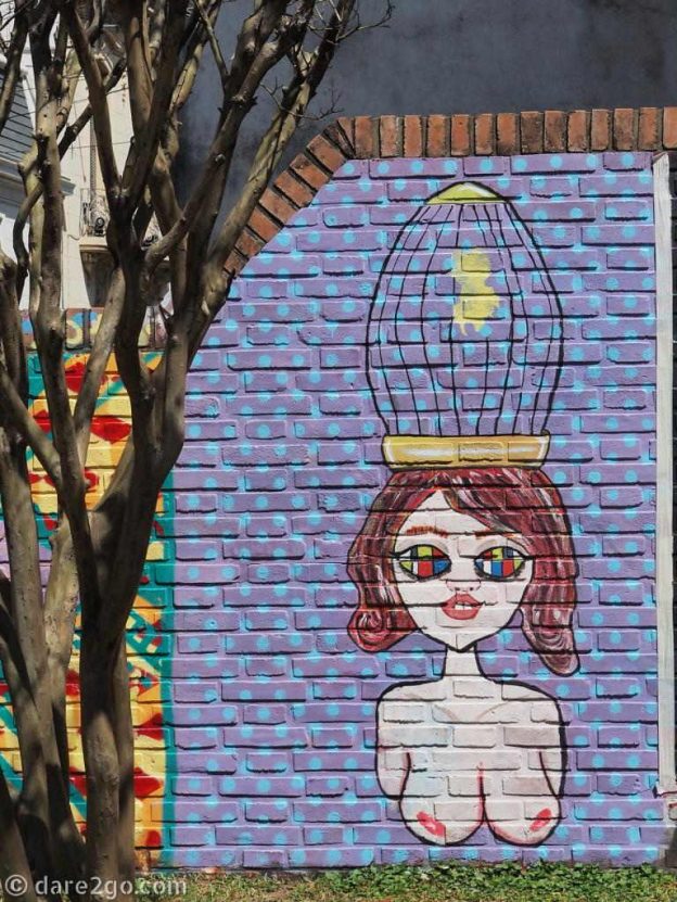 Santa-Fe-square-detail