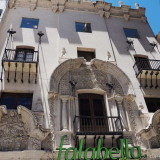 Buenos Aires: elaborate facade on the Falabella department store in the city