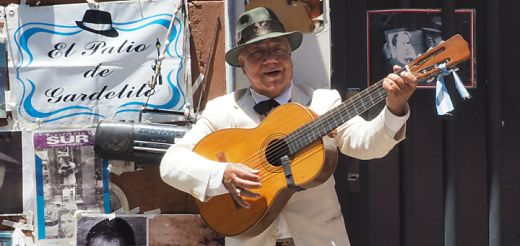 Street musician at the San Telmo Sunday market in Buenos Aires