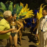 Carnival in Montevideo: a chat and a laugh to ease the tension in the staging area