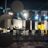 Museu Oscar Niemeyer (MON) in Curitiba: the first exhibit inside the eye. Static and moving mirrors play with the visitors' perception of space.