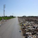 As we were driving out of Chiclayo towards the beach, this roadside dumping shocked us even more than the median strip dumping. This is NOT a rubbish tip - it's the side of the road.