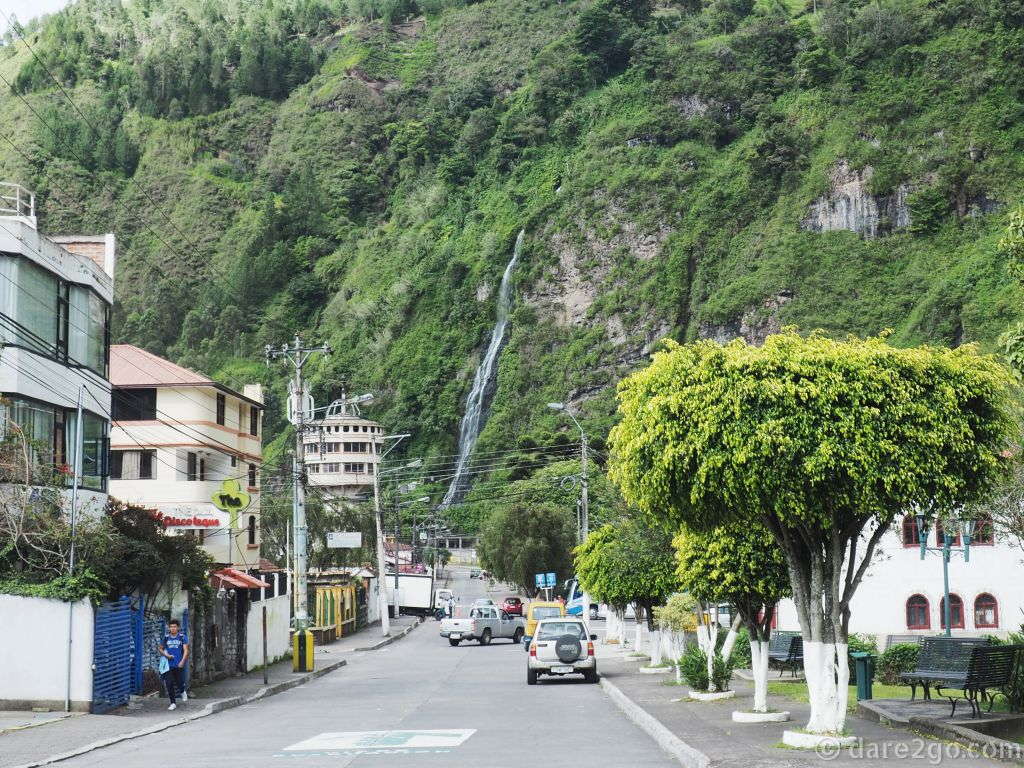 Revisiting Baños: A busy tourist town, with thermal baths and surrounded by beautiful nature.