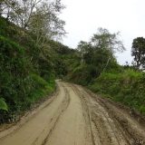 I was glad that we had to drive uphill here, as this muddy surface was really slippery. In 4×4 we had enough traction to make it.