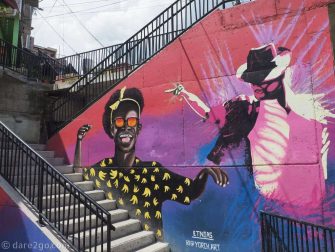 Comuna-13-stairway-art-03