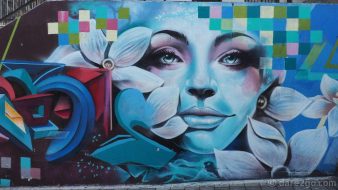 Comuna-13-streetart--chota13-at-entrance