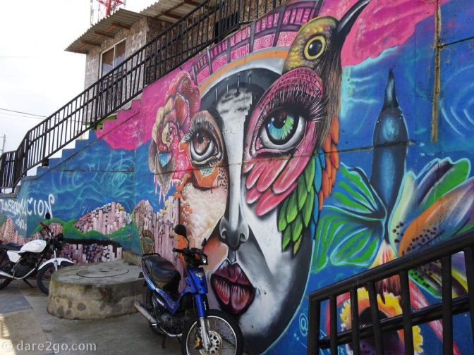 Comuna-13-streetart-chota13-bird-face