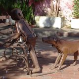 This is just one of the quirky metal sculptures you will see dotted around the old city and Getsemani. They are certain to make you smile.