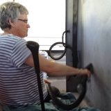 In the meantime Yasha has started to clean the seats and the filthy inside of the driver's cab, yellowed from years of smoking inside.