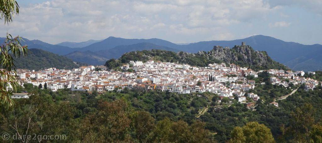 View of Gaucin from the nearby viewpoint. A very typical white town, with the Castillo del Aguila (Eagle's Castle) perched on a rocky mountaintop above.