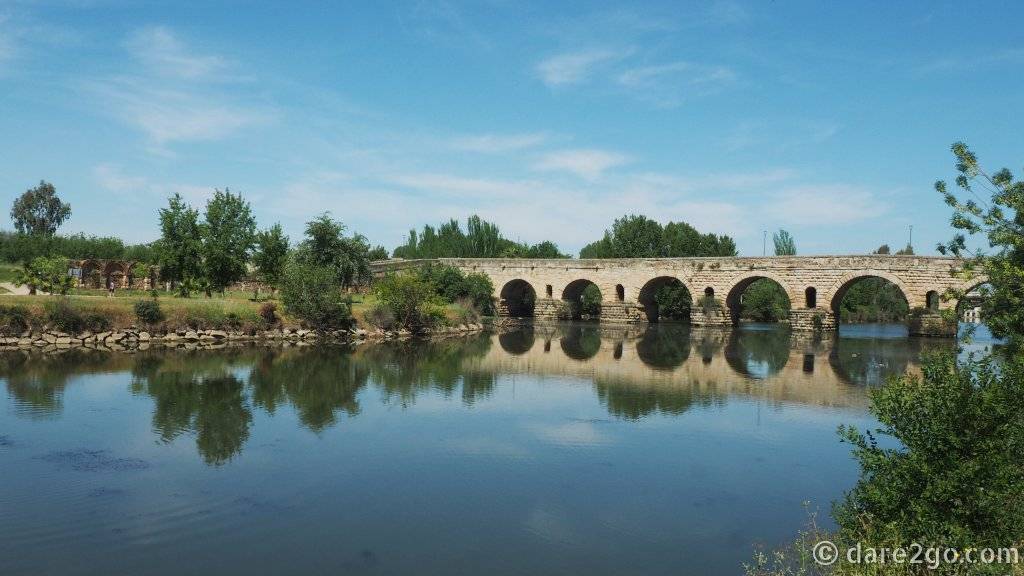 The old Roman bridge, which spans the Guadiana River in Mérida for 792 metres.