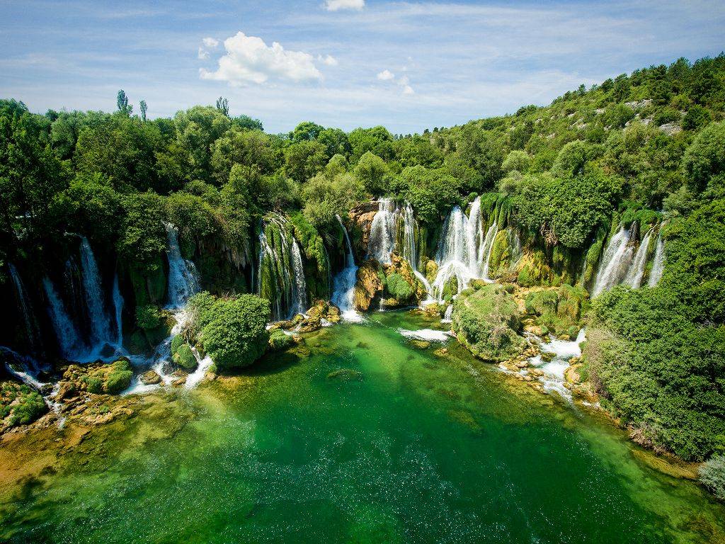This aerial photo shows the size of the Kravice Waterfalls very well.