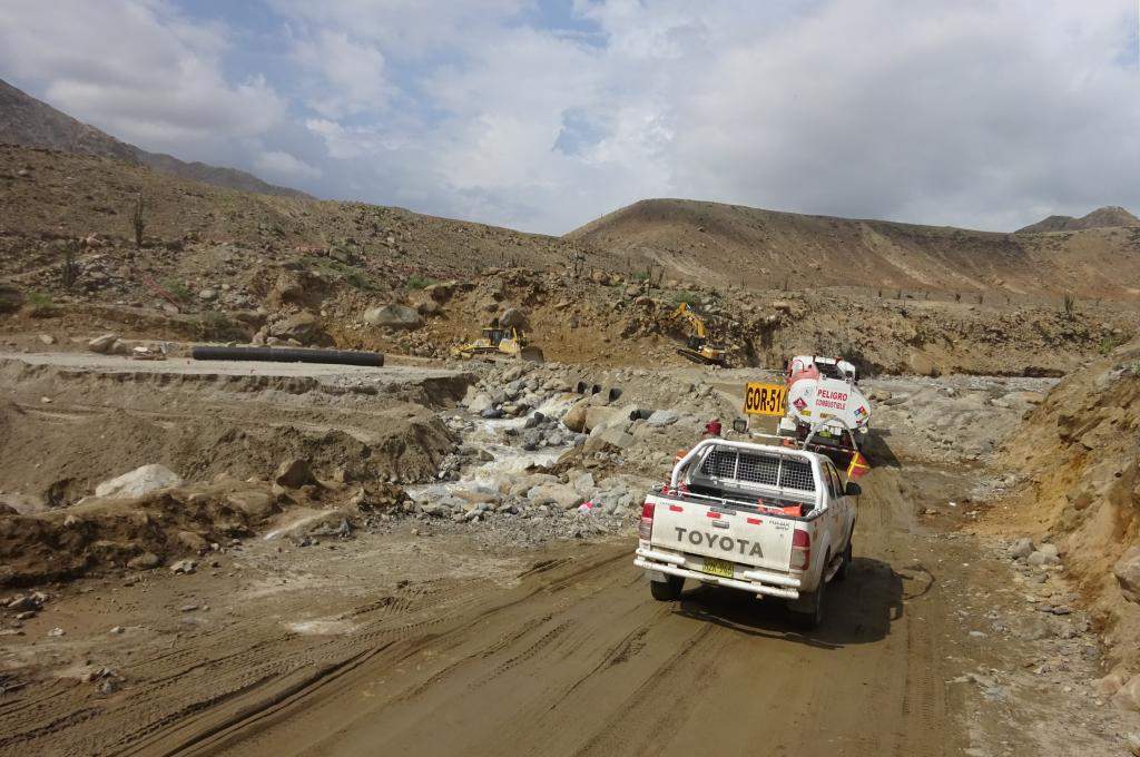 Flood waters completely washed away this main road - the only visible section is the small sealed bit left on the left of the photo. We had to wait in Barranca for 3 days until road crews had cleared a new temporary path through the debris.