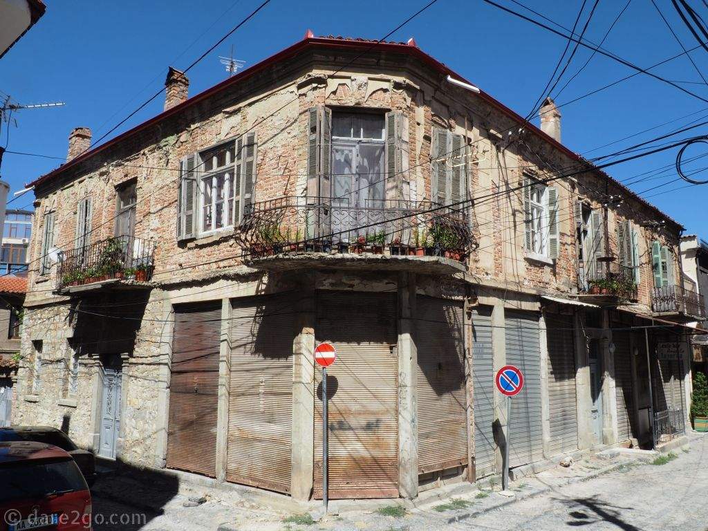 Not all of Korça is attractive. In many side streets, you still find old crumbling buildings like this, showing years of neglect under communist rule.